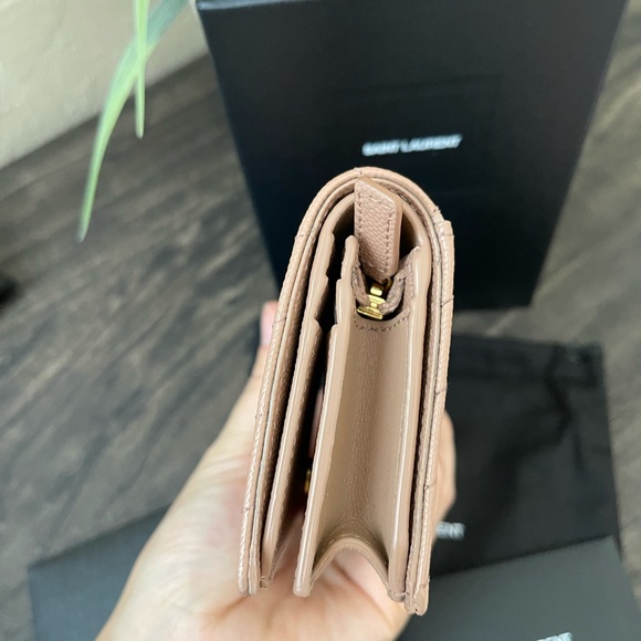 Ysl wallet 💕 - Picture 6 of 14